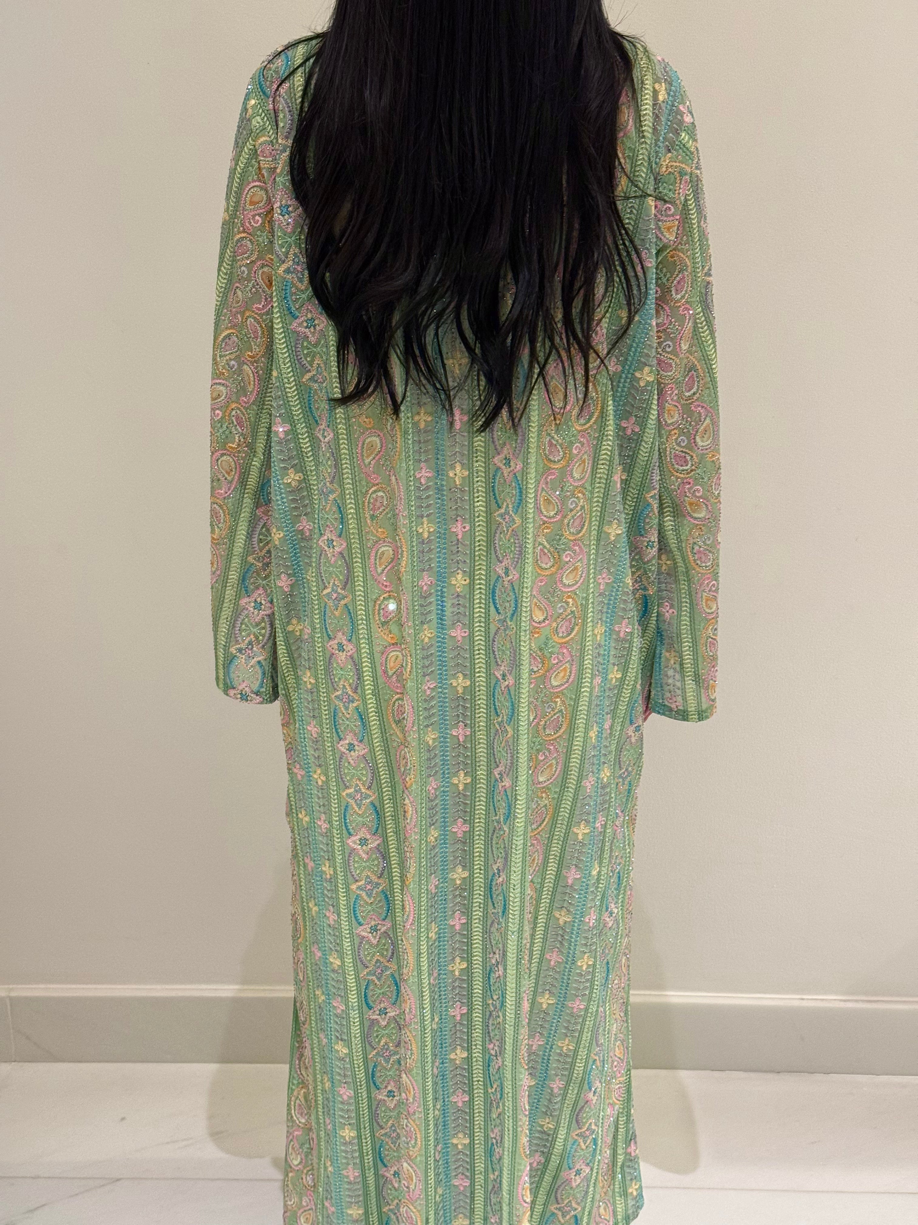 Abaya Naïa KIMAIAN - Handcrafted abaya, lifestyle shot