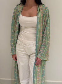 Abaya Naïa KIMAIAN - Elegant designer abaya, side silhouette