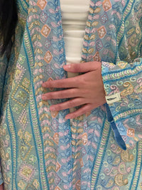 Abaya Kezyah KIMAIAN - Elegant flowing abaya, movement detail