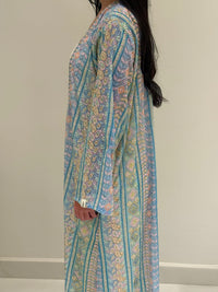 Abaya Kezyah KIMAIAN - Handcrafted abaya from Dubai, lifestyle shot