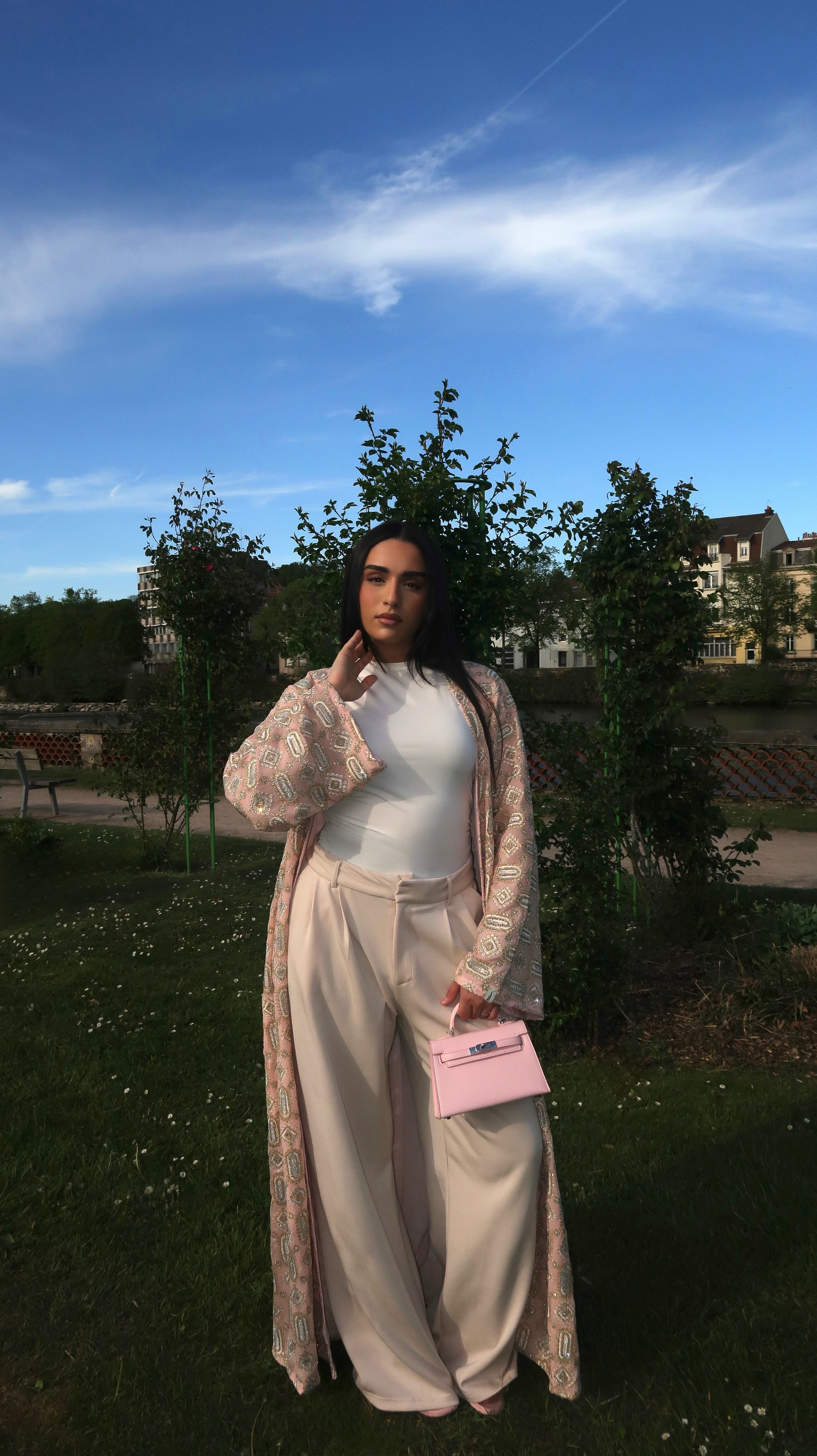Abaya Ayla KIMAIAN - Premium handcrafted abaya, side silhouette