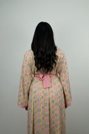Caftan Yara — back view with the rose satin belt tied